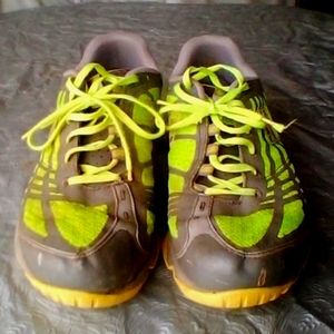 Men's Columbia Tennis Shoes Sz-11